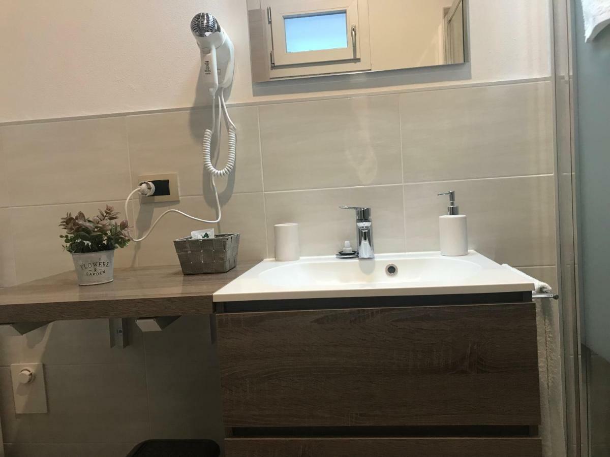 Ca Risorta Stanze Hotel Sona Bagian luar foto